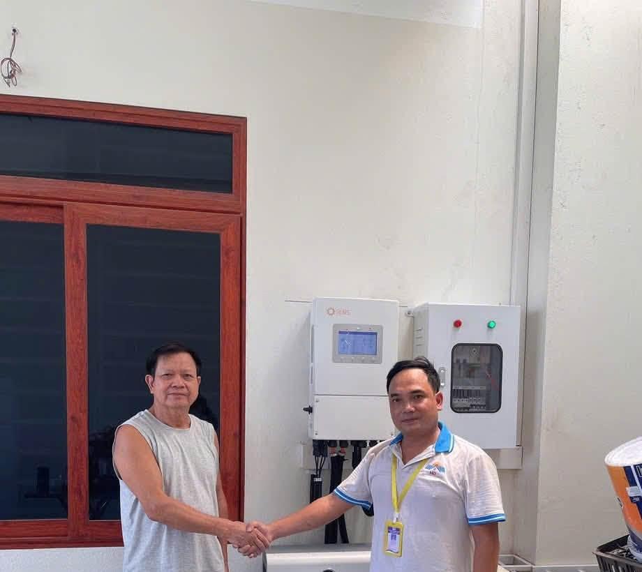 Hệ hybrid 10,16 kWp kèm pin Topsun 16kWh – Hừng Đông Solar bàn giao cho khách hàng